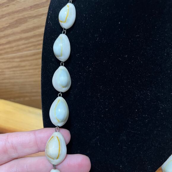 Vtg Wired Cowrie Shell Necklace & Wood Beaded Bracelet Hawaiian Aloha Lei Long - Picture 8 of 11